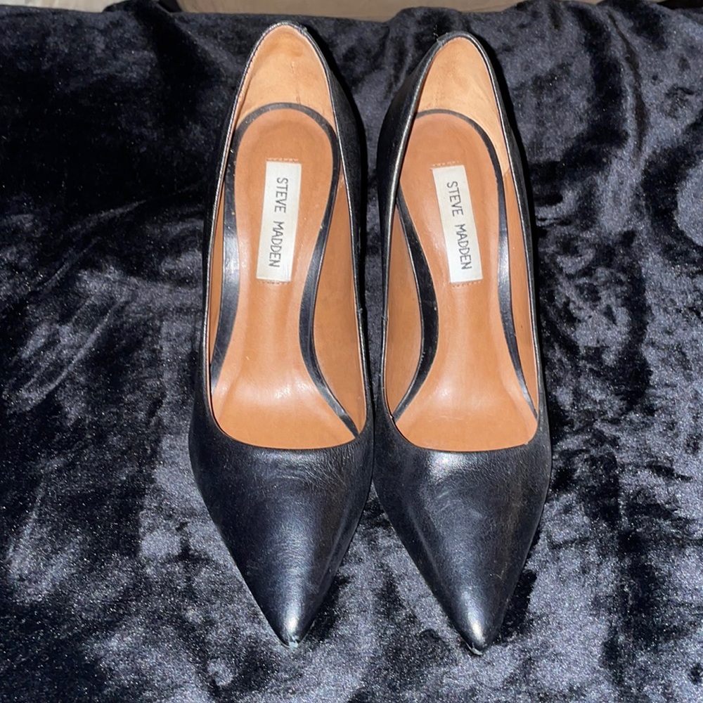 Steve Madden pumps💙